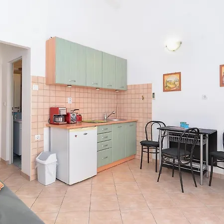 Fuer 3 Personen Ca 30 Qm In Fazana, Istrien Istrische Riviera Apartment Fazana