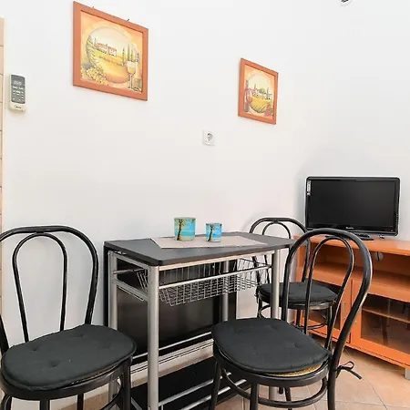Fuer 3 Personen Ca 30 Qm In Fazana, Istrien Istrische Riviera Apartment