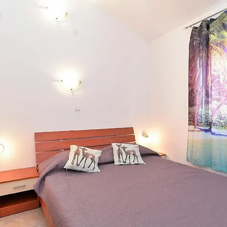 Fuer 3 Personen Ca 30 Qm In Fazana, Istrien Istrische Riviera